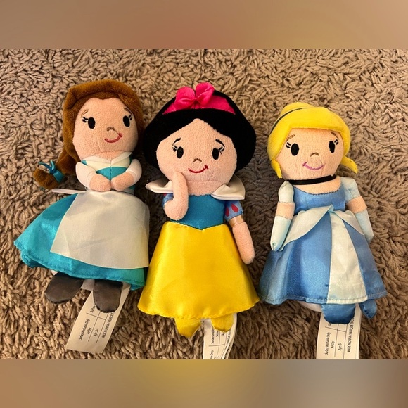 Disney | Toys | Disney Princess Plush Doll Set Belle Snow White ...